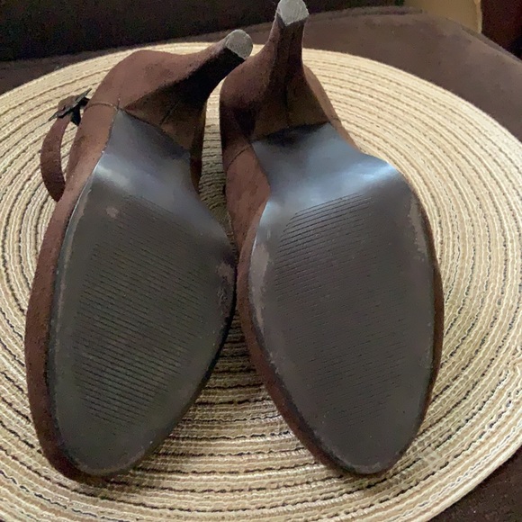 Brown Suede Buckled Heels - Picture 7 of 7